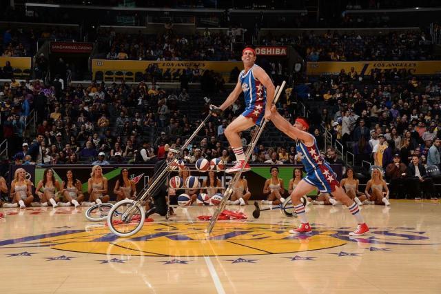 nba-basketball-halftime-entertainment-006.jpg